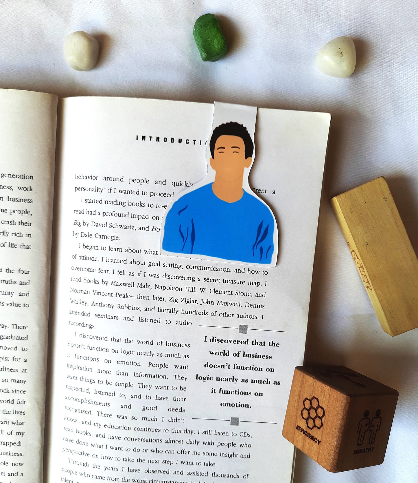 Chandler - Magnetic Bookmark
